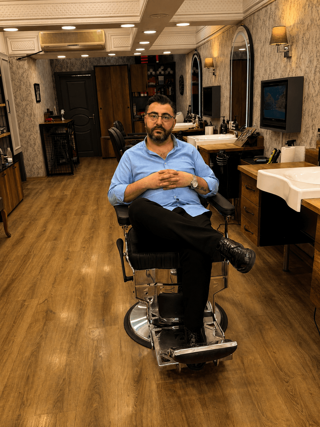 Salon 135 work 11