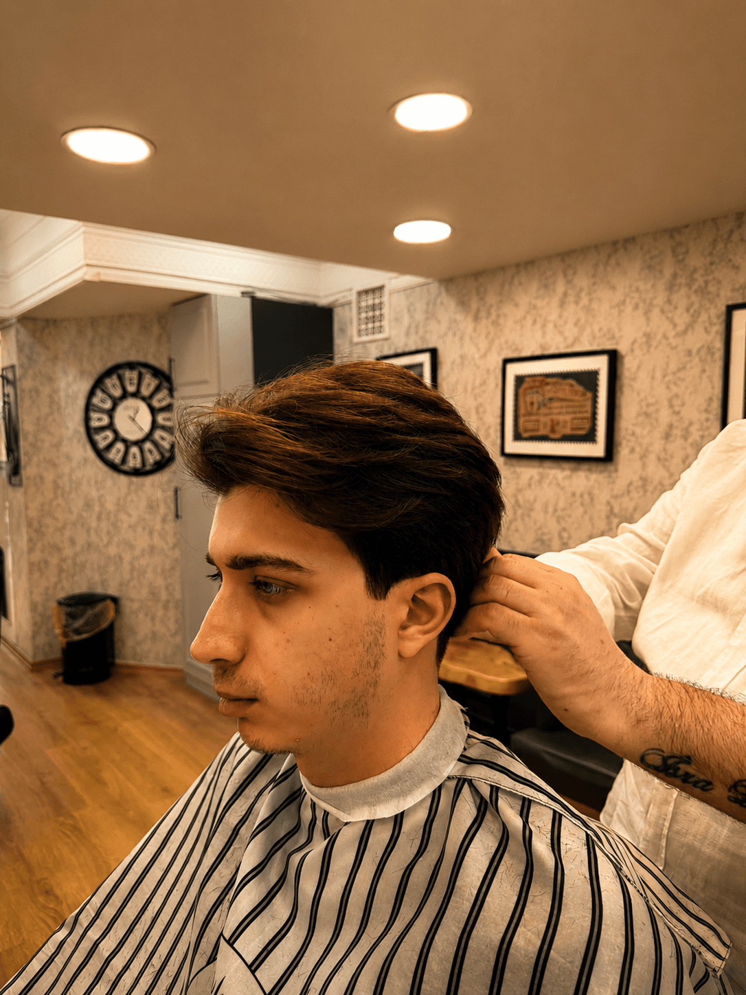 Salon 135 work 16